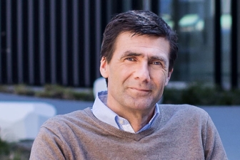 Thorsten Bach